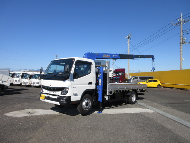 　三菱　キャンター　重機運搬車